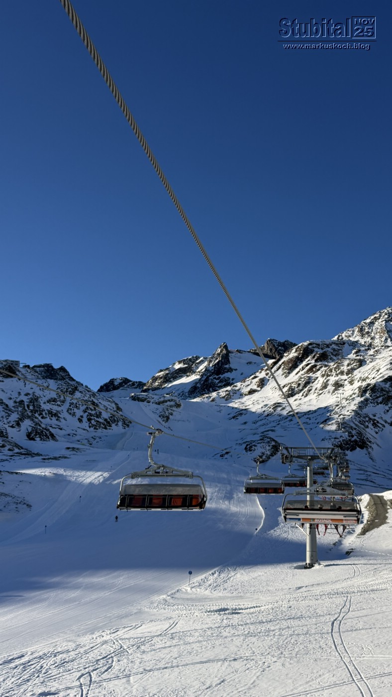20251108-10_skiing_stubaital_mk015