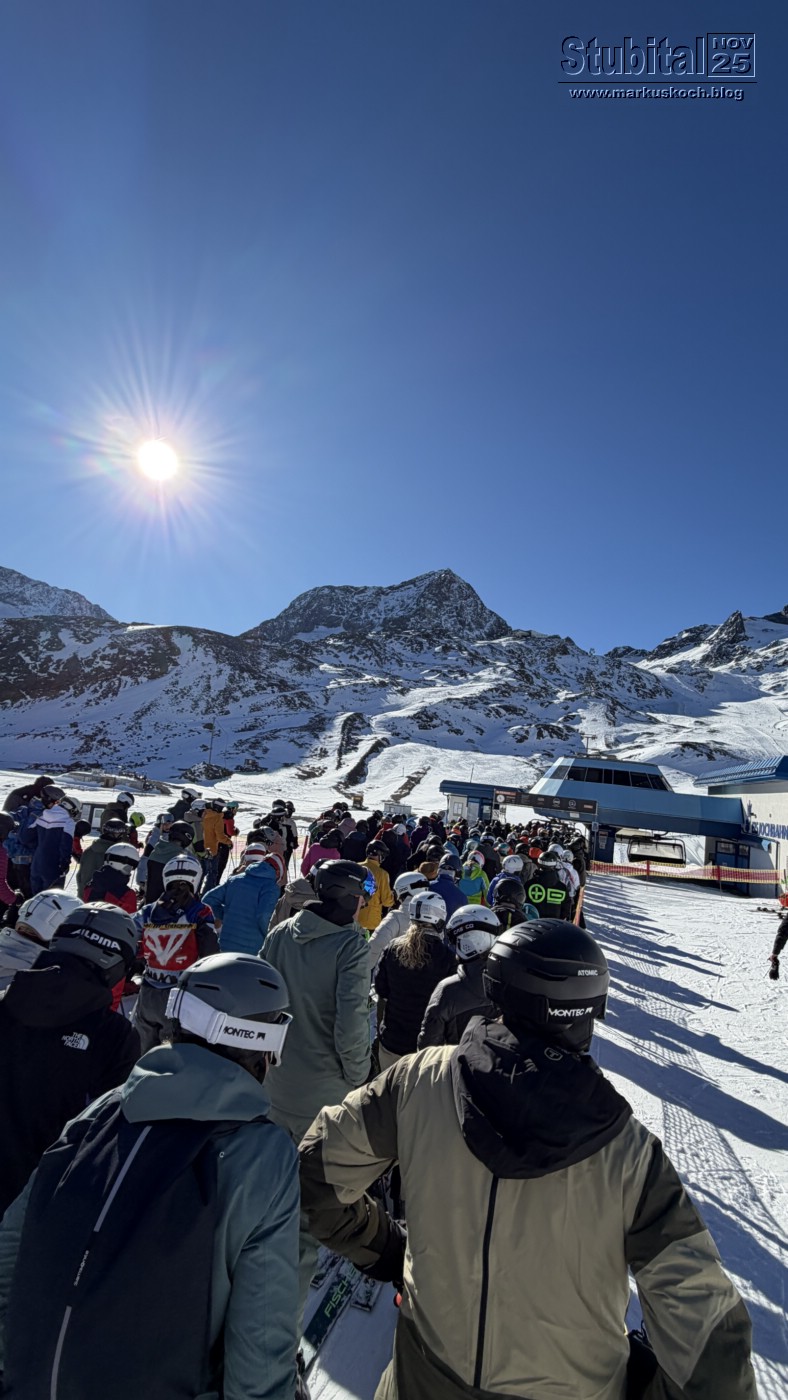 20251108-10_skiing_stubaital_mk062